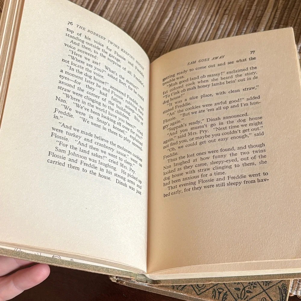 Collection of Bobbsey twin vintage books - Picture 3 of 3